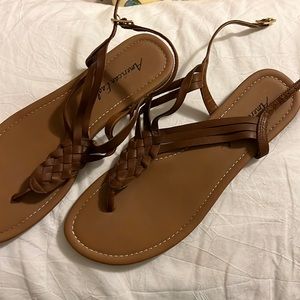 American eagle sandals